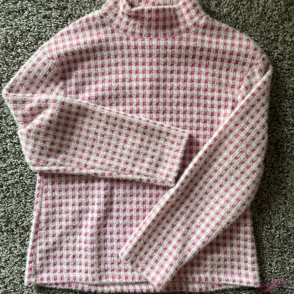 Zara Pink and White Turtleneck Sweater